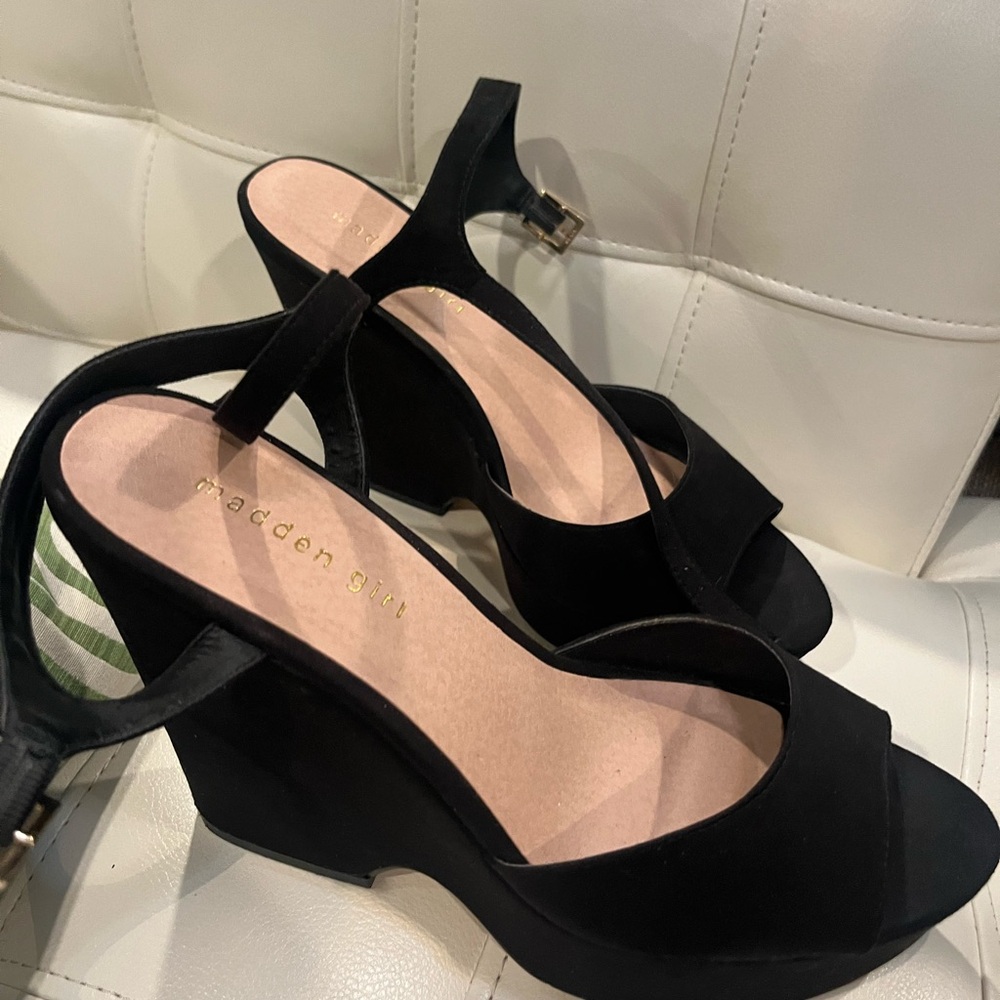 Madden Girl Black Women's Sandals